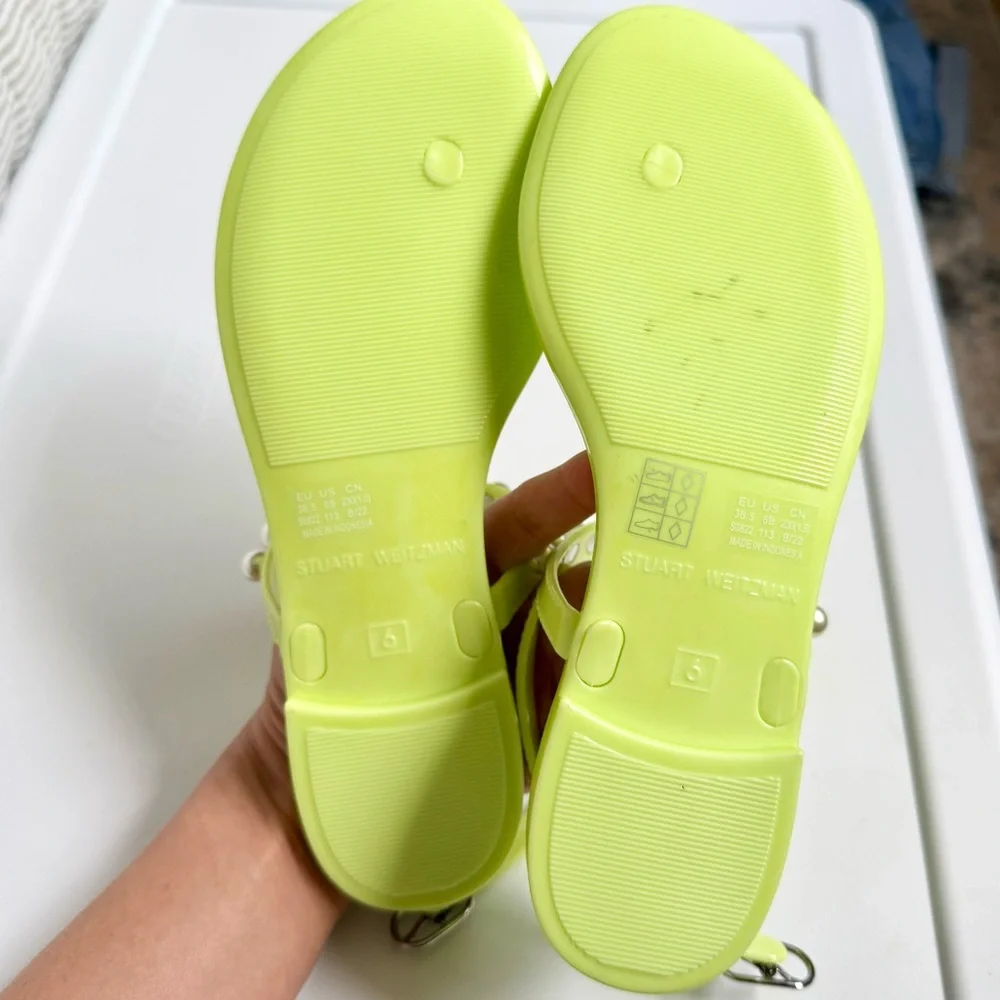 Stuart Weitzman Pearl Jelly Sandals - Picture 7 of 7